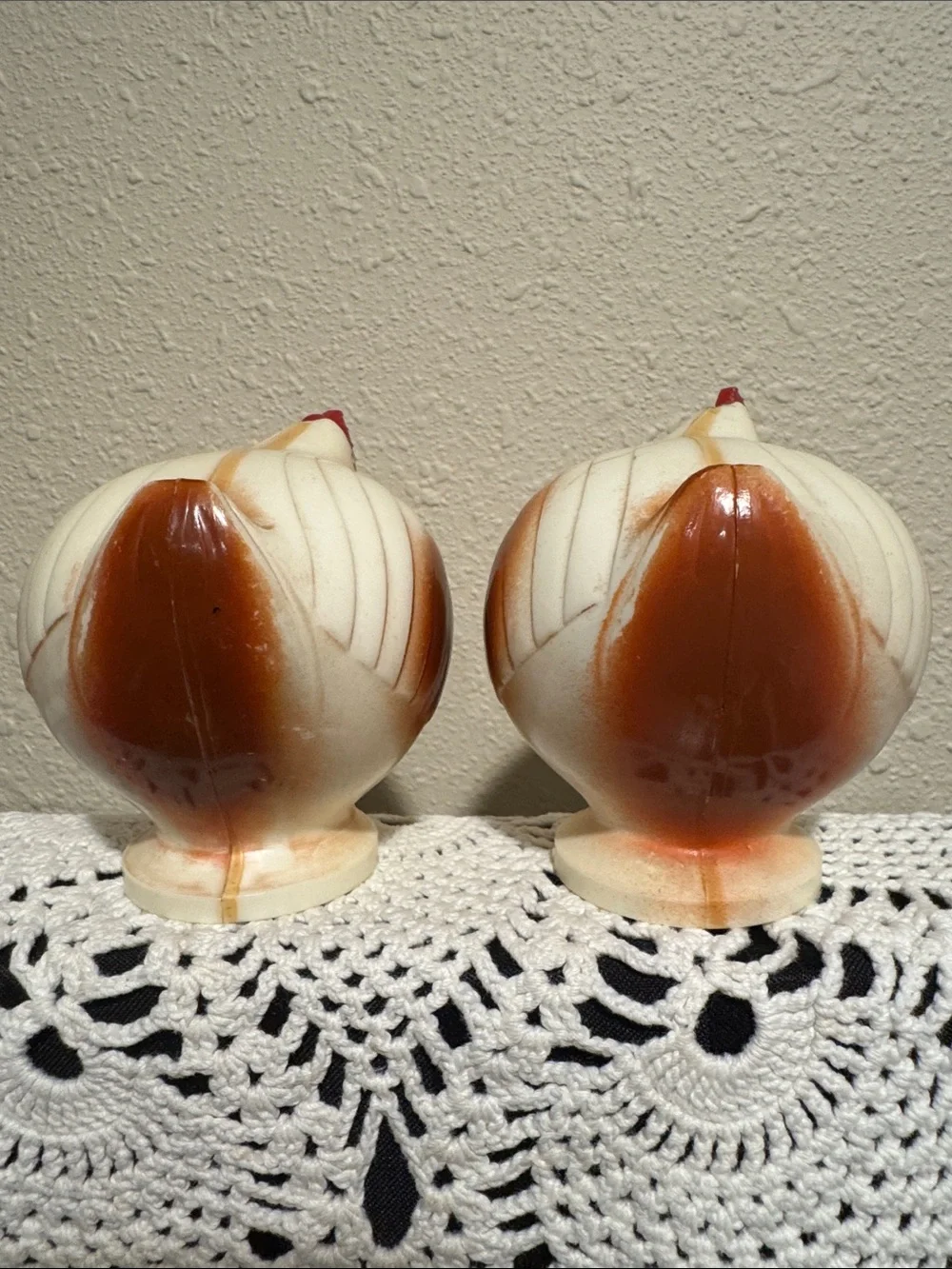 Vintage Plastic Rooster Salt & Pepper Shakers - Cream with brown and red accents
